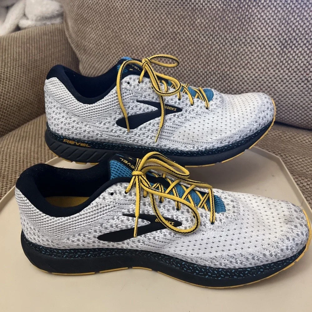 Men Size 14- Brooks Revel 2 White Blue sneakers - 1103141D701